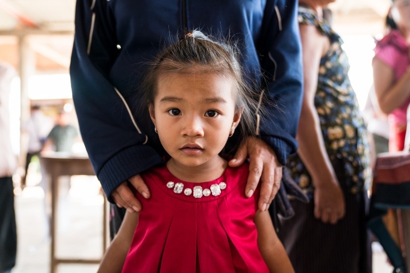 laotian children